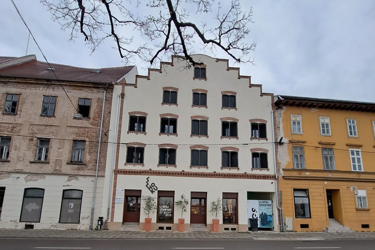 Slika /slike/fotogalerija/Obnova/Foto 7_Holanska kuća Sisak.jpg